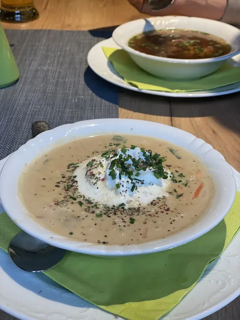 Joanna Dziedzic_Gasthaus Seestube_Hollersbach im Pinzgau_review