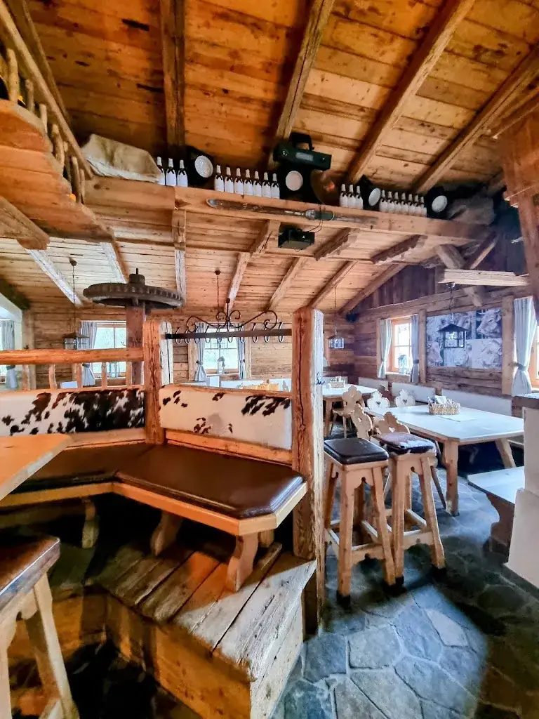 Theodore Mastrogiannopoulos_Toni Alm_Hollersbach im Pinzgau_review