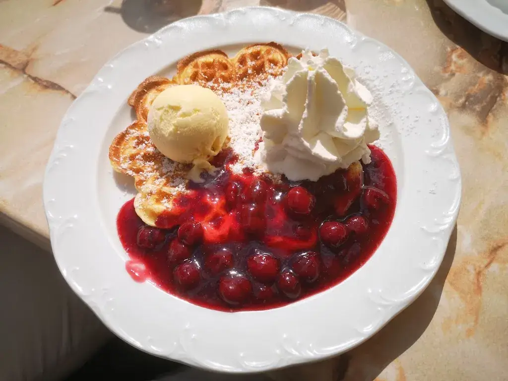 Keith Castelino_Restaurant-Café Himmelreich_Himmelreich_avis