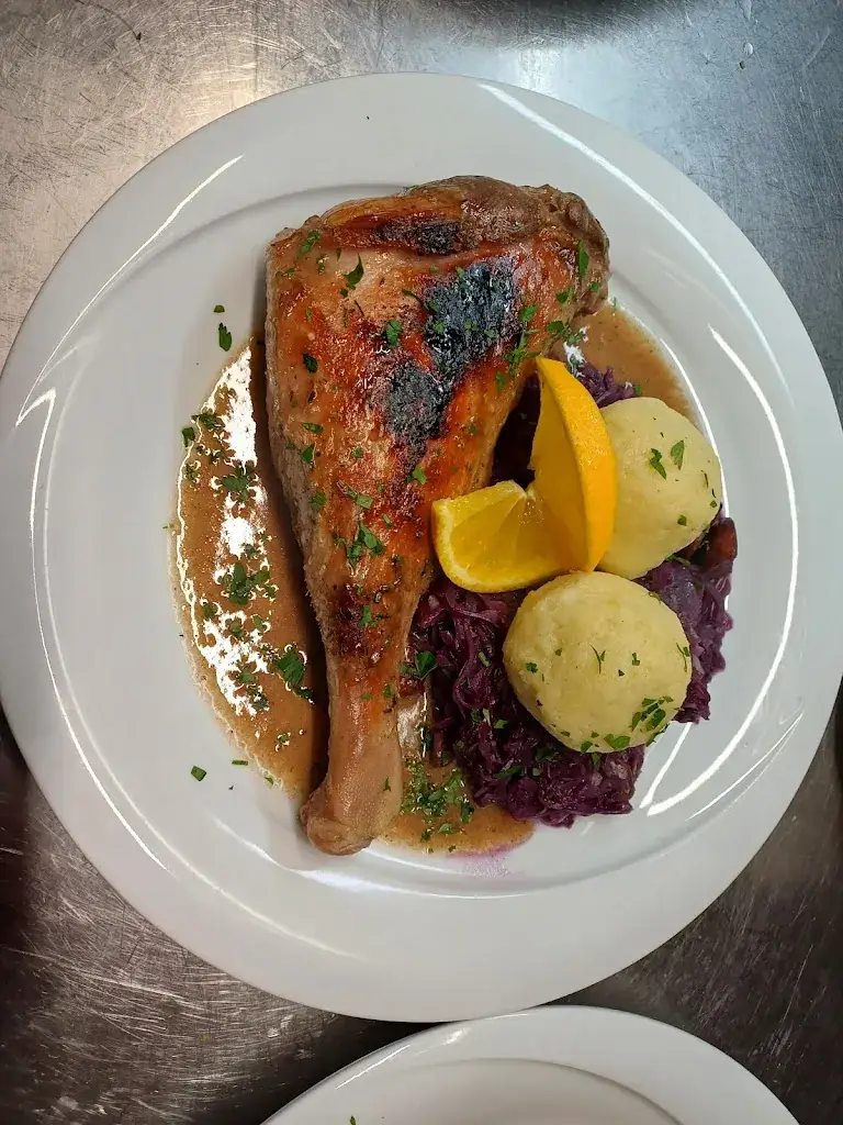 Café-Restaurant Zum Einhorn_Neudörfl_slider_image_3