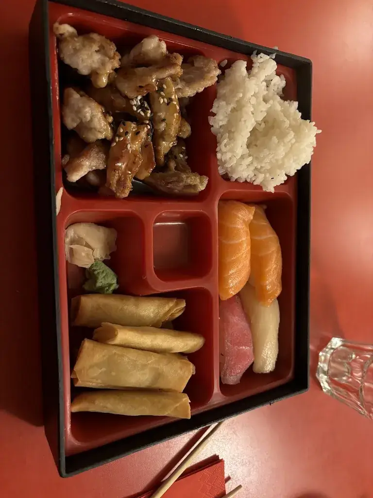 Rebecca Roberts_michita_Neudörfl_avis