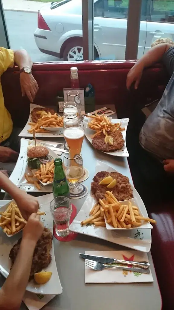 Menu_Fernweh Diner Hof - New Diner Restaurant_Hof_image_4