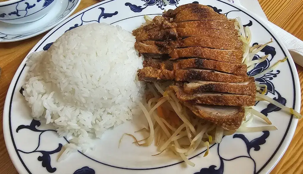 MAI THANH LONG Asia Bistro Imbiss_Hof_slider_image_2