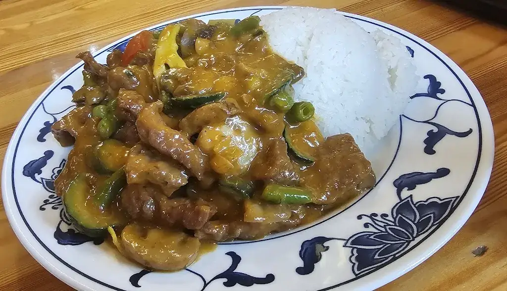 MAI THANH LONG Asia Bistro Imbiss_Hof_slider_image_3