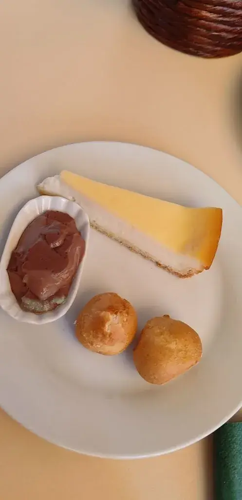 Sravanthi Pentakota_Restaurant China Garten_Hof_recensione