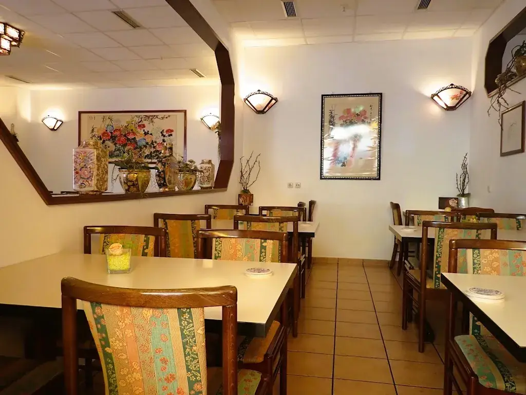 Restaurant China Garten_Hof_slider_image_1