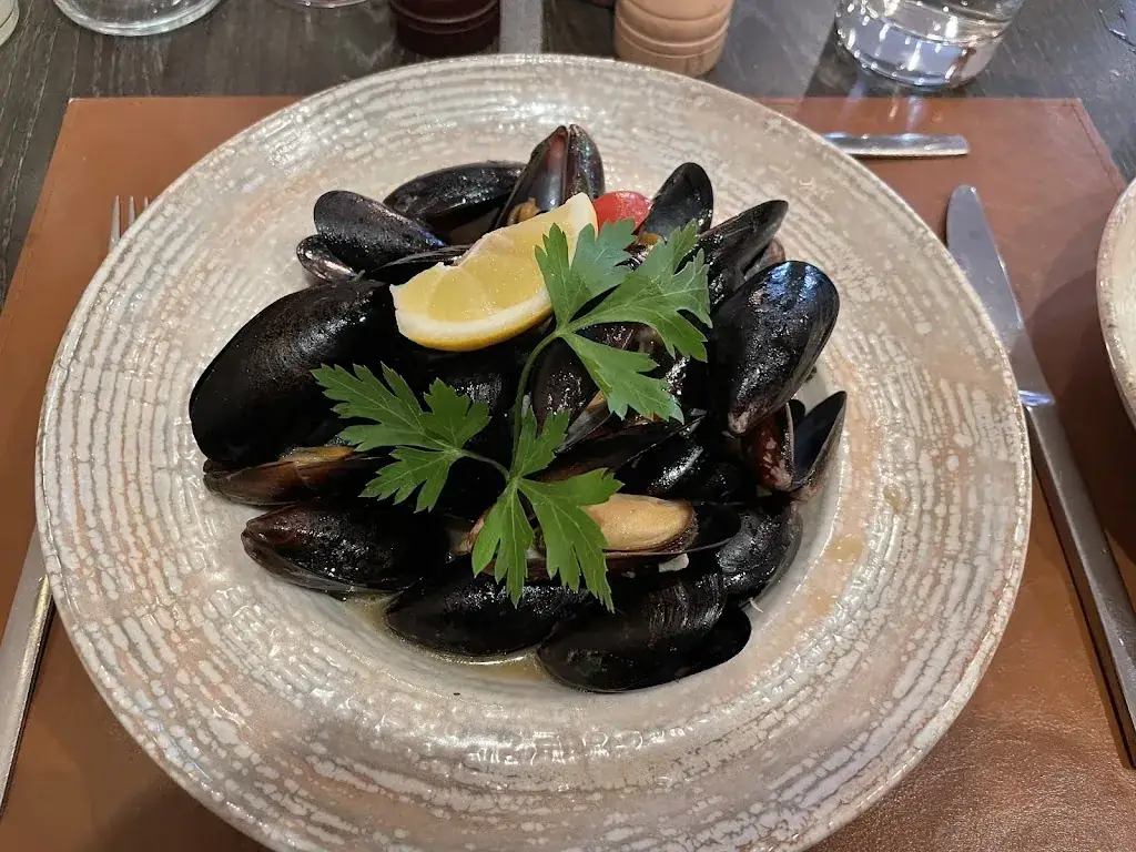 Mary Prokop_Ristorante Il Vulcano_Neudörfl_avis