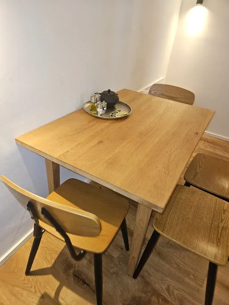 Mary Veal_the salt townhouse_Krispl_recensione