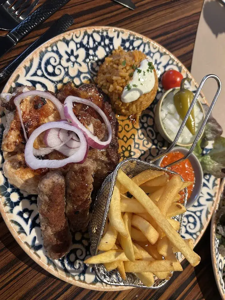 yosef shor_Restaurant Pizzeria Imbei_Kuchl_review