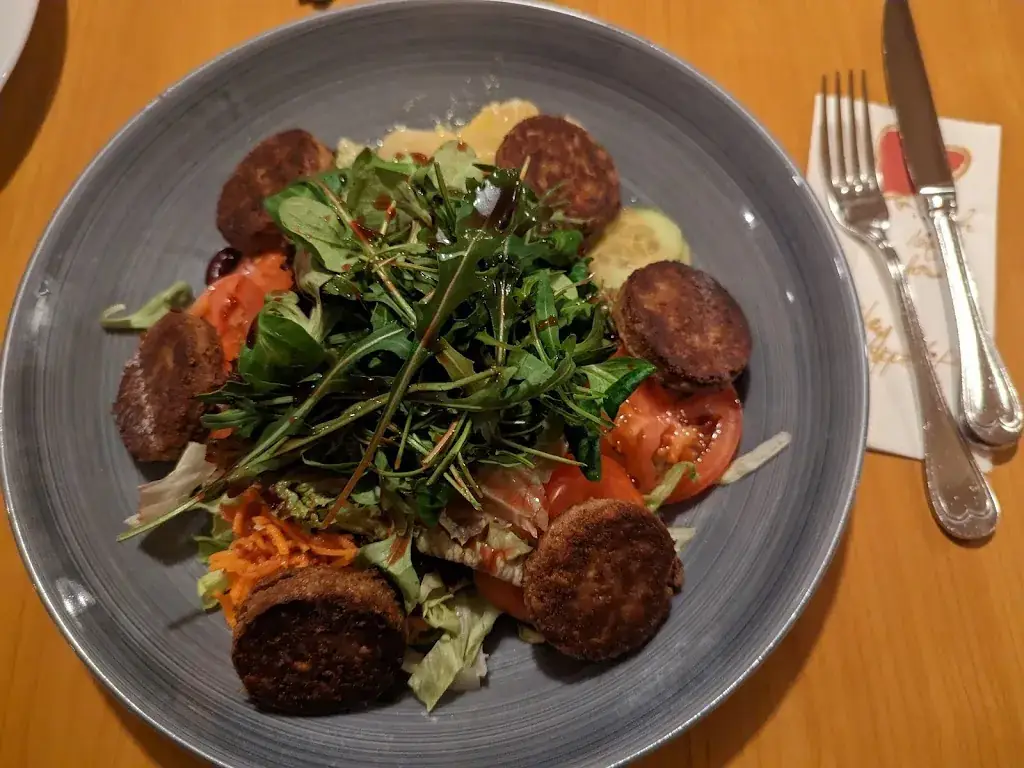 Špela Dekleva_Hirner's_Kleinarl_avis