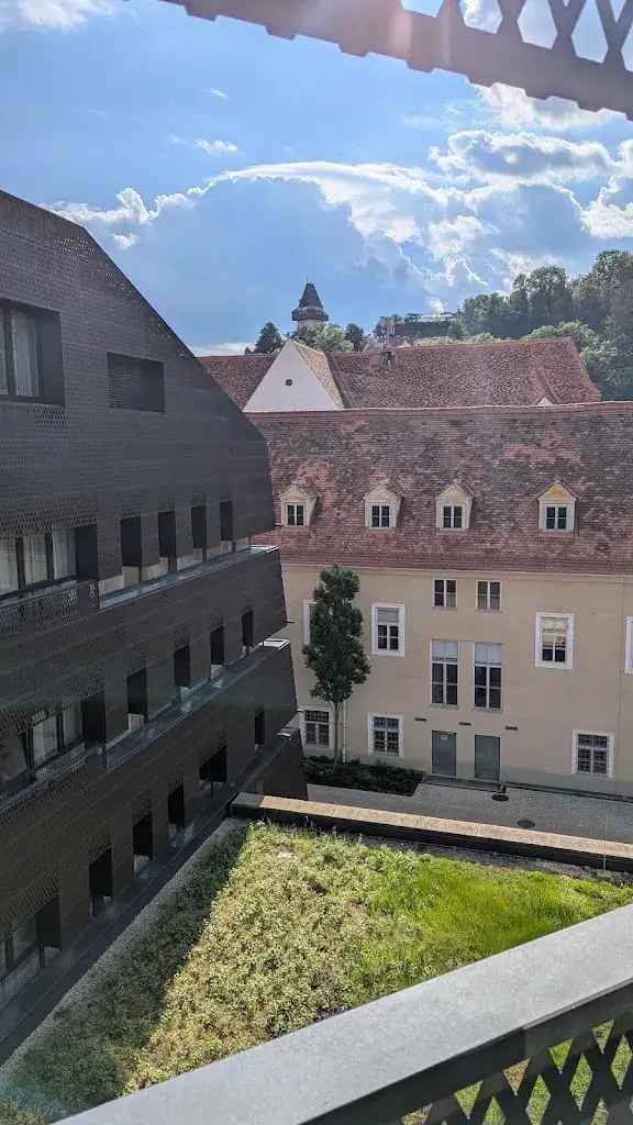 Hugo Happel_Hotel NH Graz City_Badersdorf_review