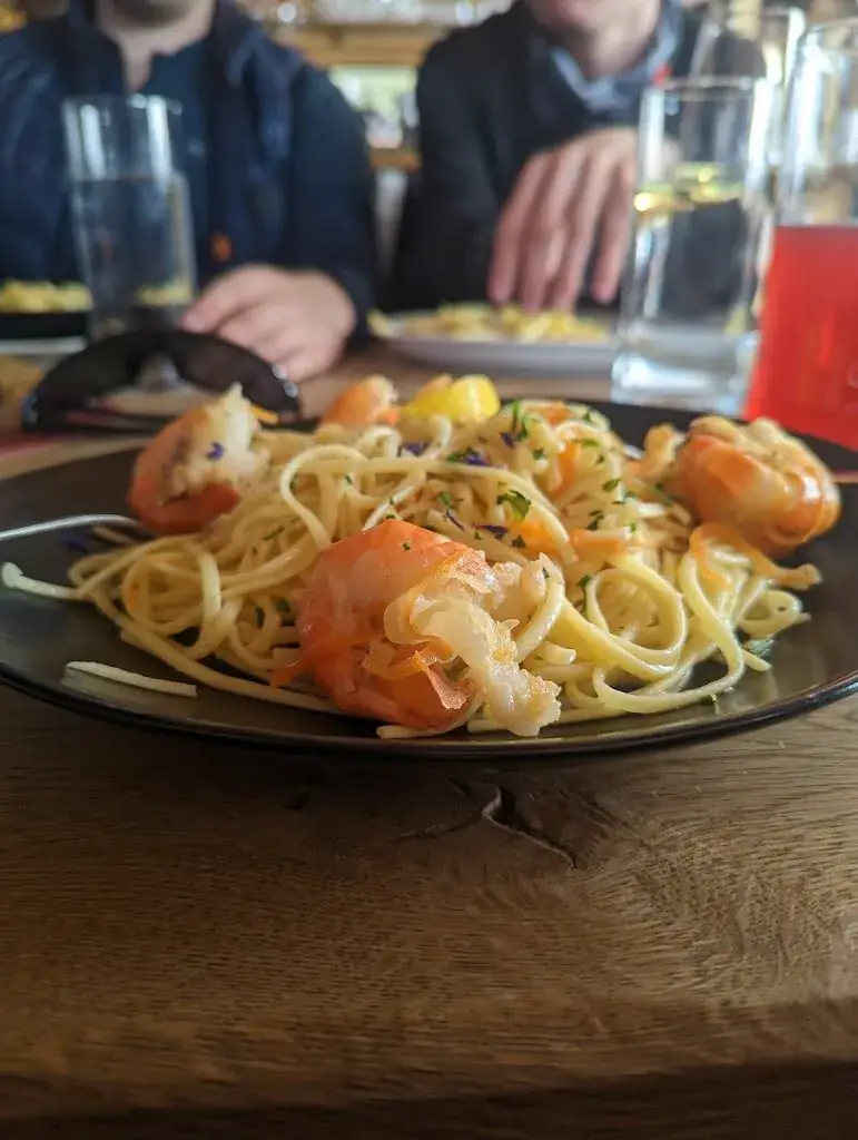 Anthony Mcconnell_Wirtshaus SchüttAlm_Kleinarl_recensione