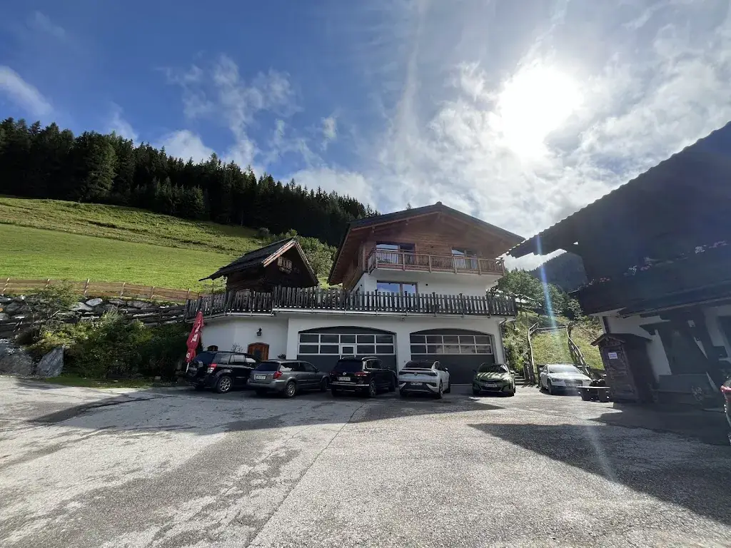 Dirk Fiers_Berggasthaus Pröll_Kleinarl_reseña