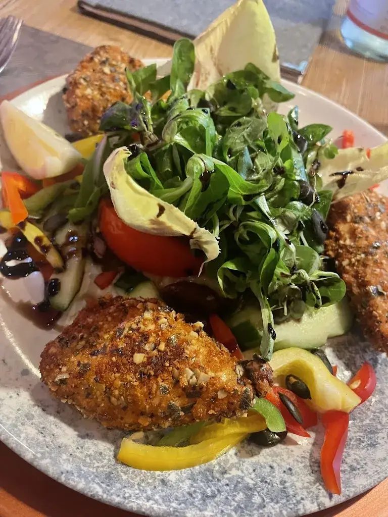 wendy jo Peterson_Restaurant & Bar Wagrain Prechtlstadl_Kleinarl_avis