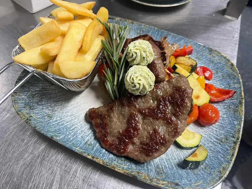 Mamma Mia Hotel & Restaurant_Lamprechtshausen_slider_image_3