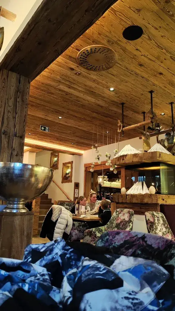 Rav_Baumbar_Kaprun_review