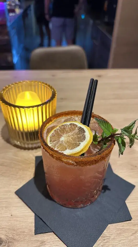 Adi Saranga_Chillas Bar & Kitchen_Kaprun_avis