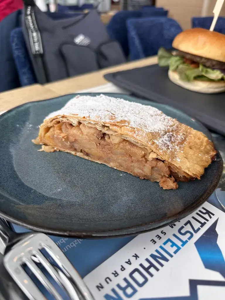 Sofia Prochna_Gipfel Restaurant_Kaprun_avis