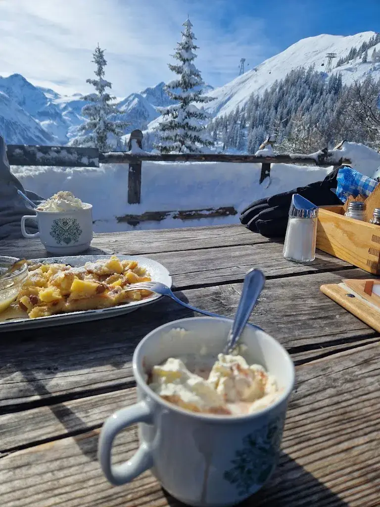 B C_Alpengasthaus Glocknerblick_Kaprun_avis