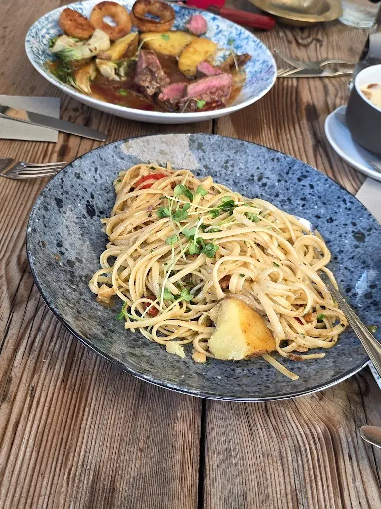 Federspiel Restaurant Kaprun – Traditional Austrian Cuisine_Kaprun_slider_image_3