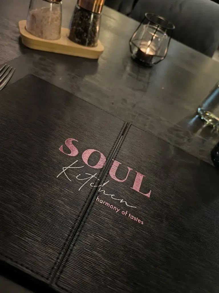 Alex Strauß_Soulsisters Kitchen_Kaprun_avis