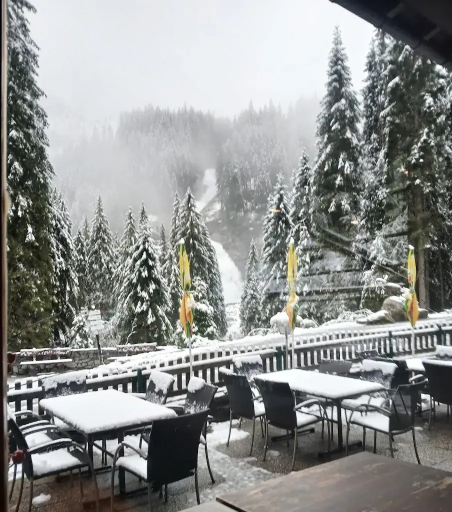 Hanke's Cafe Restaurant Souvernir Krimmler Wasserfallwirt restaurant à Krimml