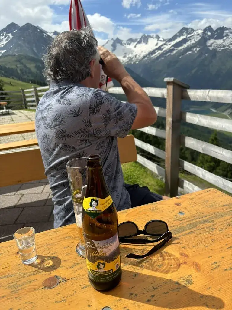 Michal Ucen_Gletscherblickalm_Krimml_review