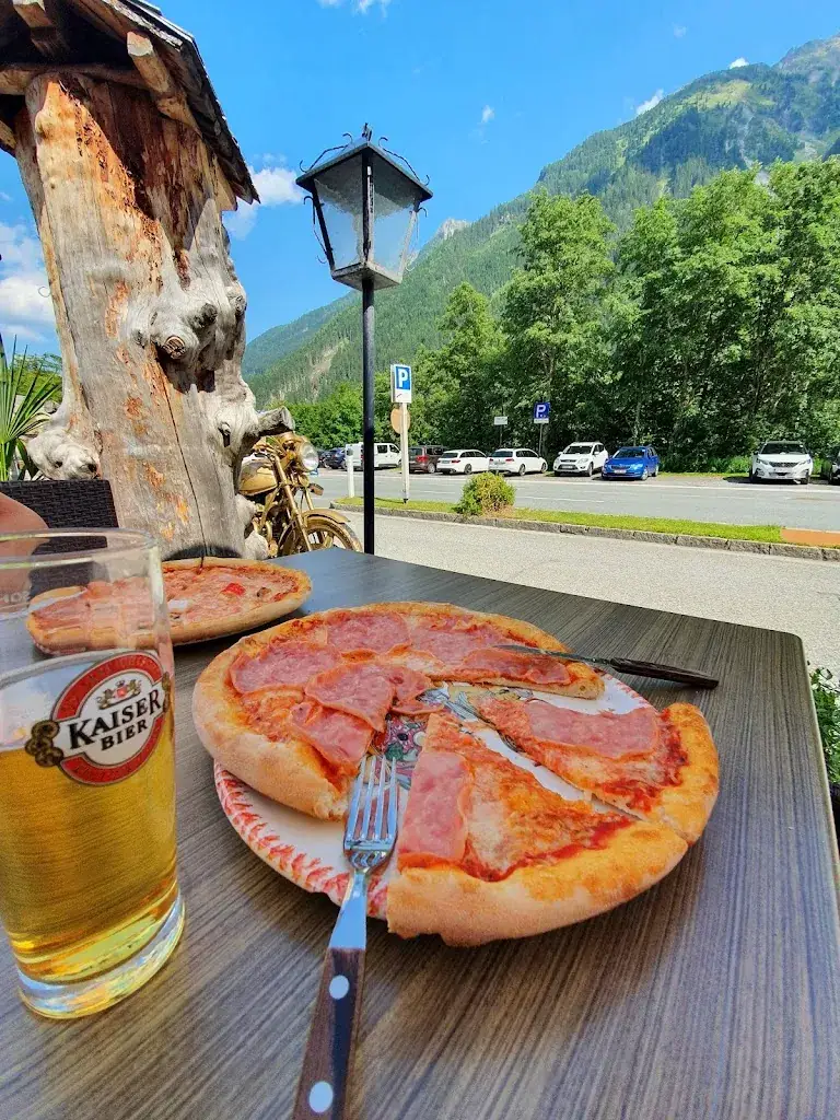 Jurijs Korjakins_Pizzeria Cascata_Krimml_avis