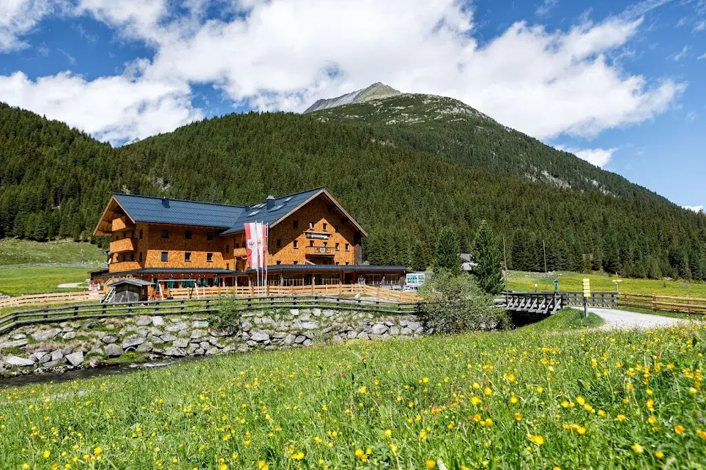 Krimmler Tauernhaus_Krimml_slider_image_1