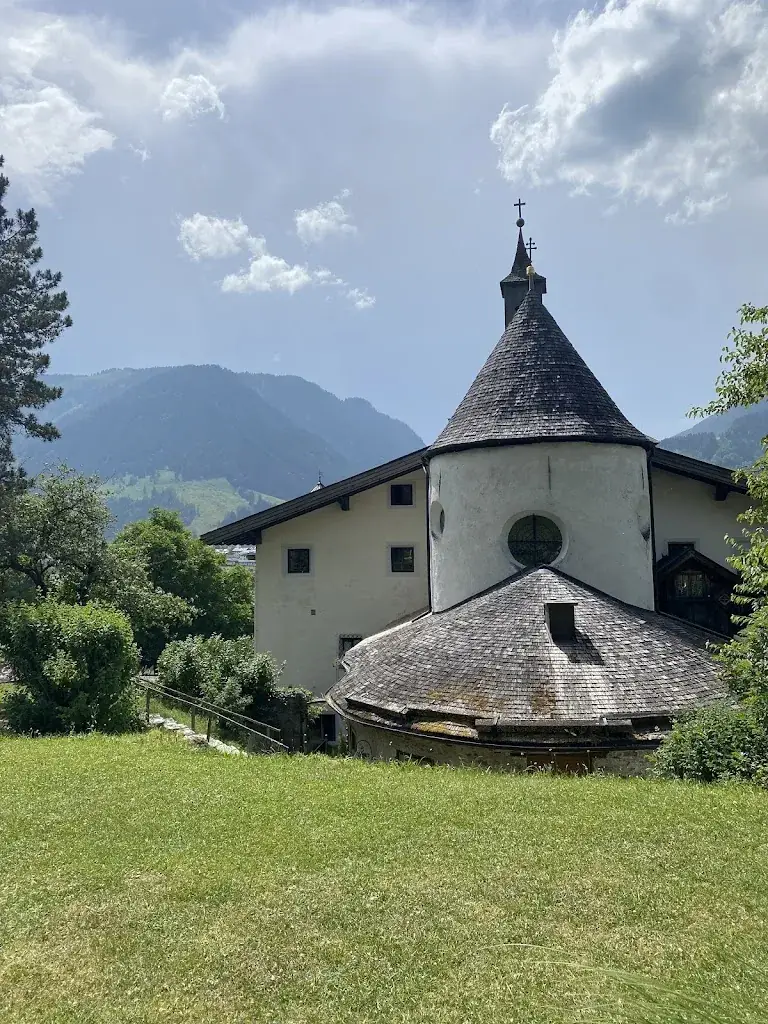 Natarajan Thirumeni_Schloss Kammer_Maishofen_review