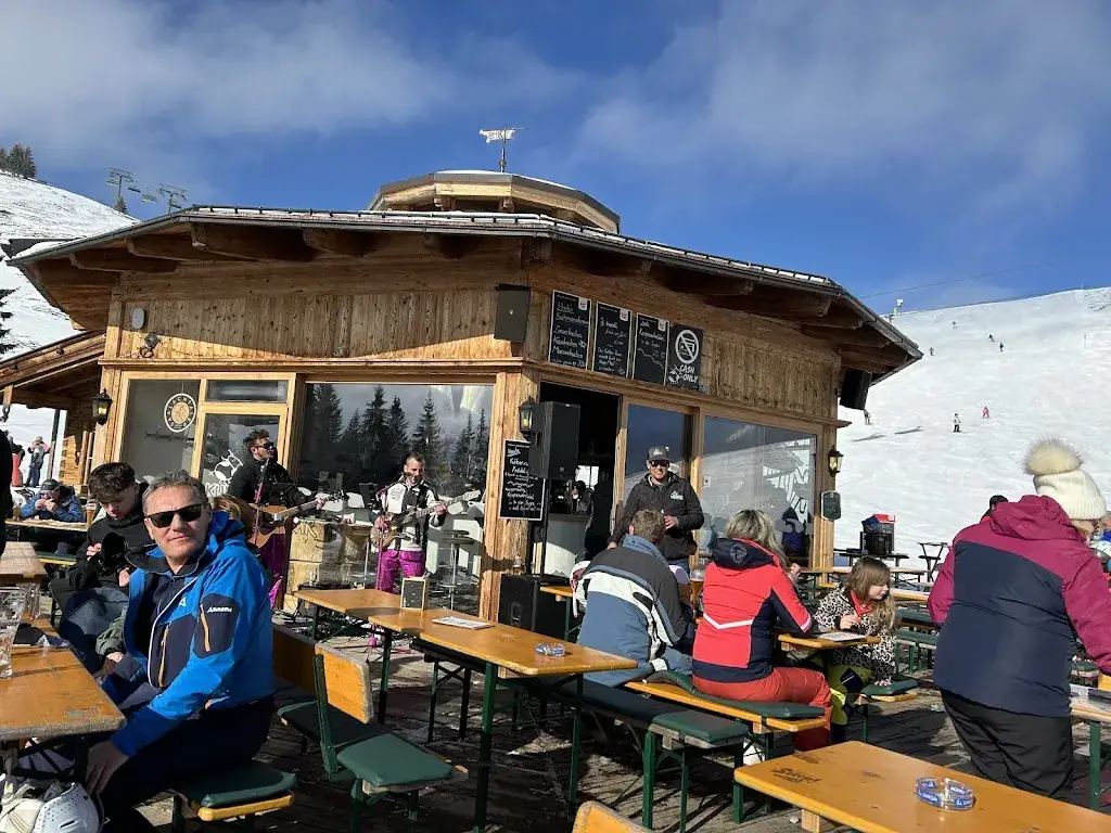 Madeline_KuhBar_Lofer_recensione