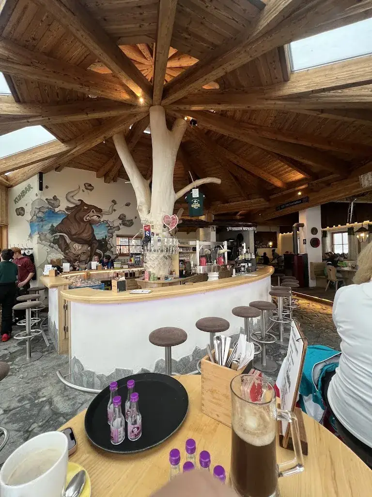 KuhBar_Lofer_slider_image_1