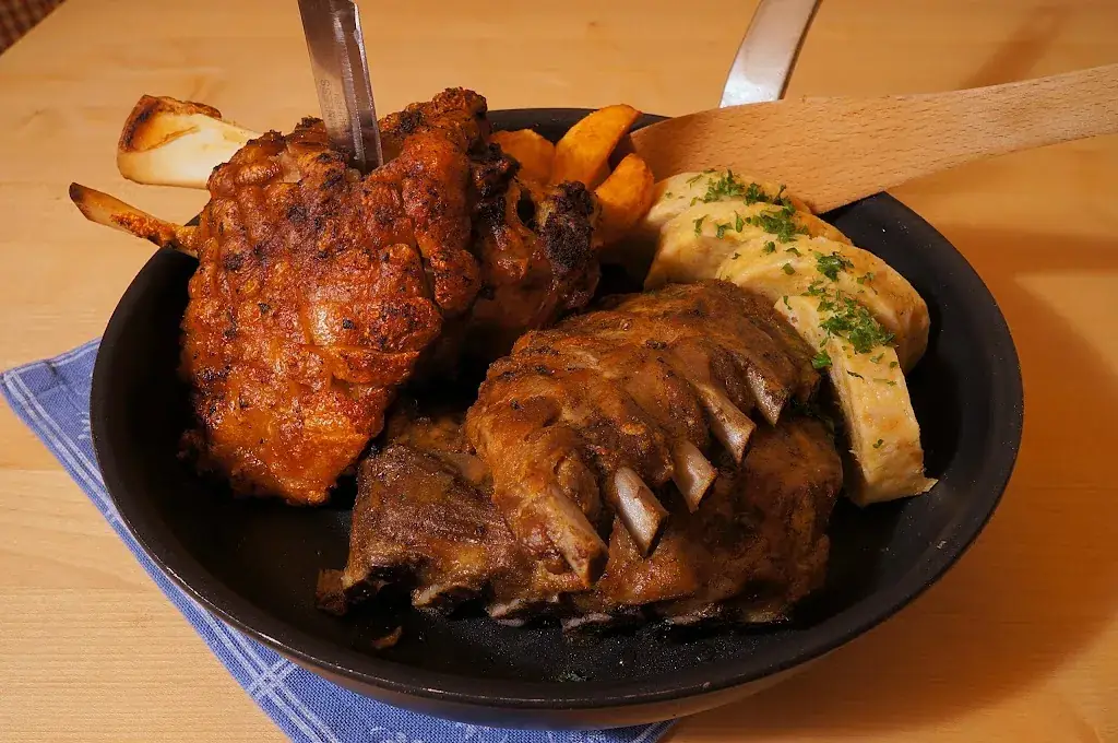 Gasthaus /Jausenstation Pauss Bauer_Mühlbach am Hochkönig_slider_image_3