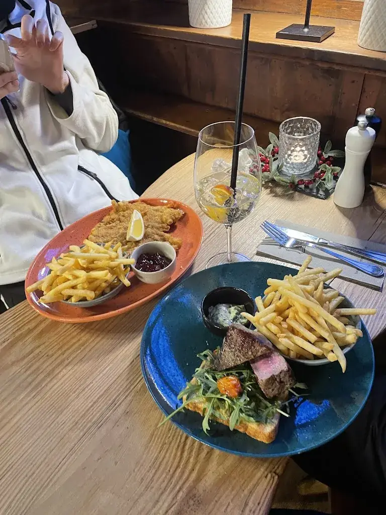 Martynas Zubrickas_Burgschenke Mauterndorf_Mauterndorf_avis