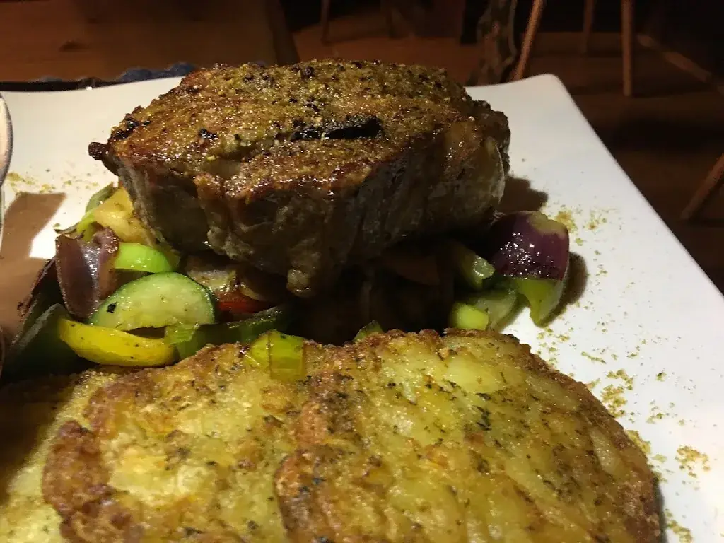 Dzemila Sulkiewicz-Nowicka_Burgschenke Mauterndorf_Mauterndorf_avis