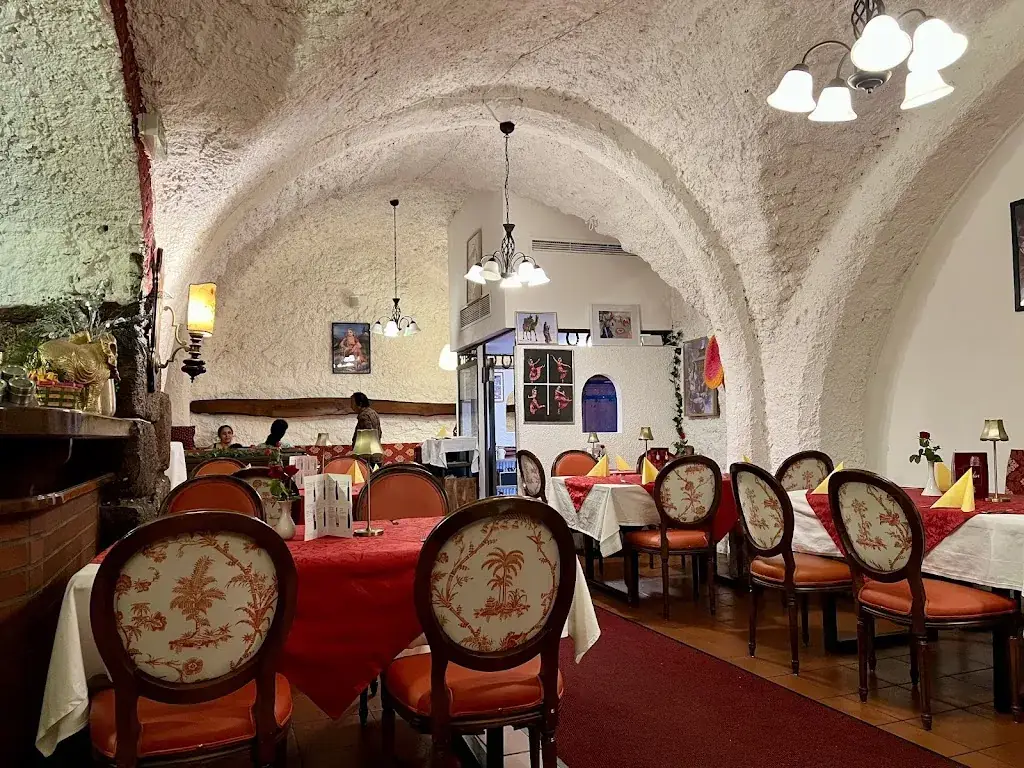 Loan Nguyen_Indisches Restaurant Namaste Hallein_Neualm_review