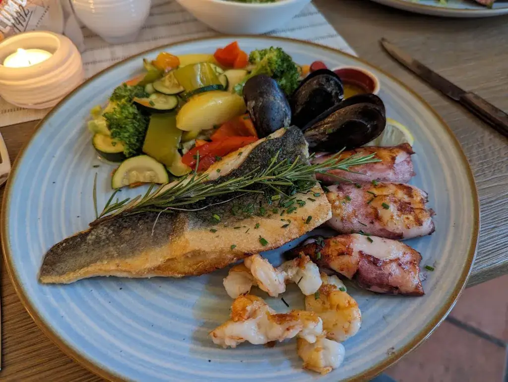 Hannah Tennyson_Danijel’S Restaurant & Vinothek_Neualm_avis