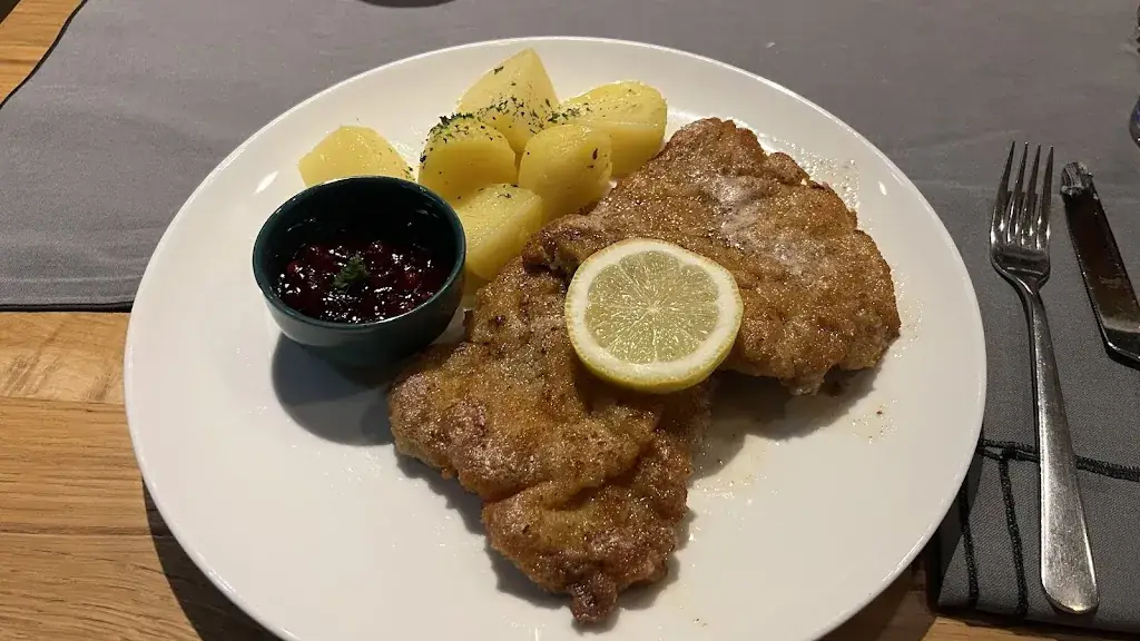 Herover_Venediger Stubn_Neukirchen am Großvenediger_review