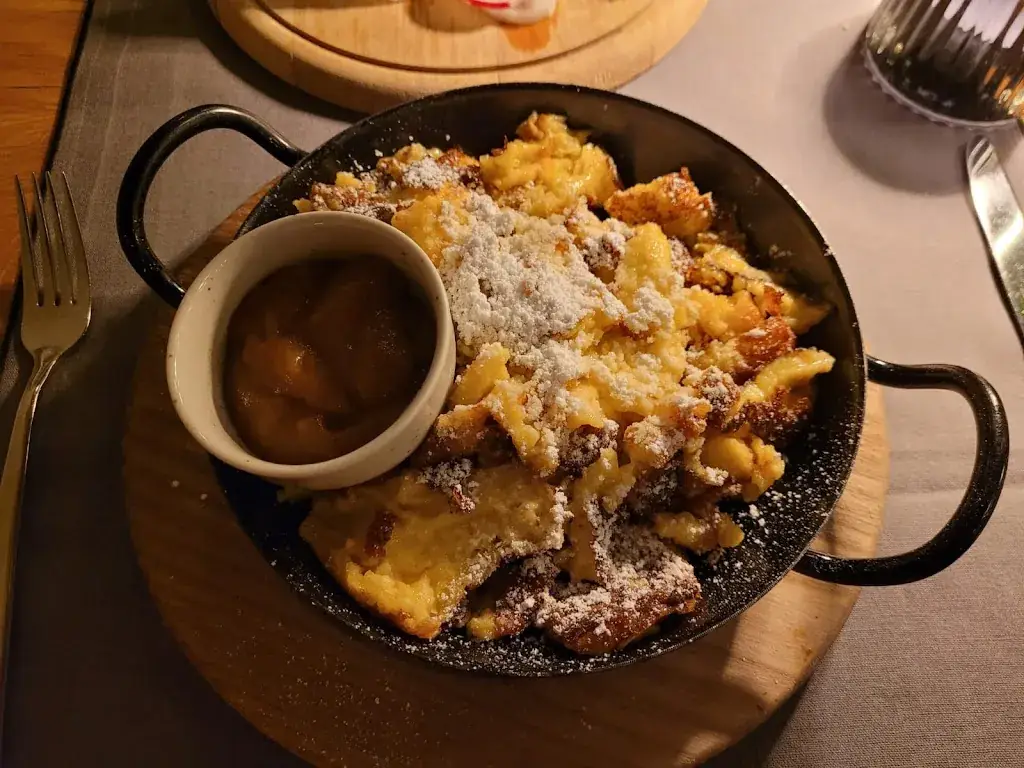 Evi_Venediger Stubn_Neukirchen am Großvenediger_review