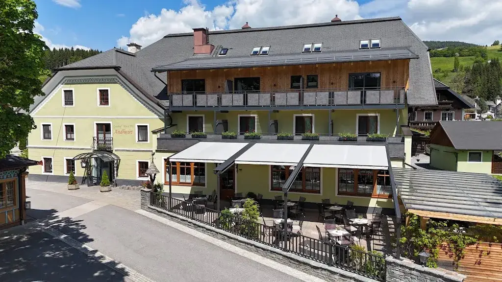 Gastof Hotel Andlwirt_Mariapfarr_slider_image_1