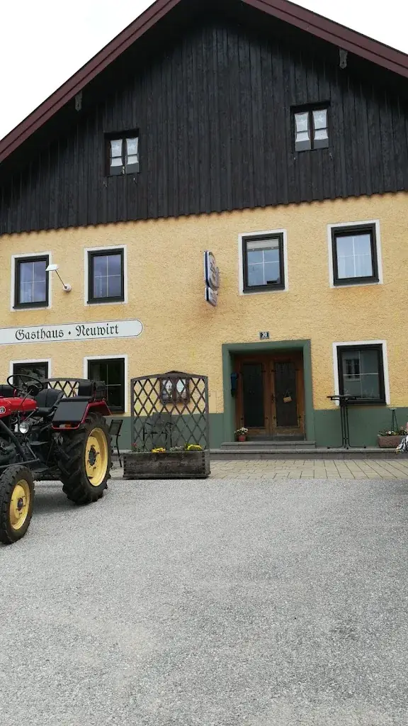 Gasthaus Neuwirt restaurant in Nußdorf am Haunsberg
