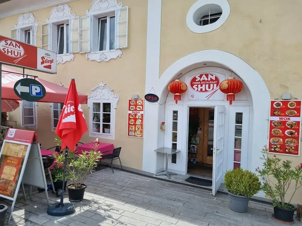 China-Restaurant San Shui Jia Juan ristorante a Neumarkt am Wallersee