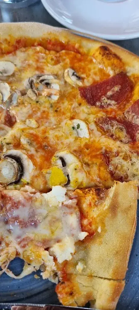 maciej g_Pizzeria Francesco_Neumarkt am Wallersee_review