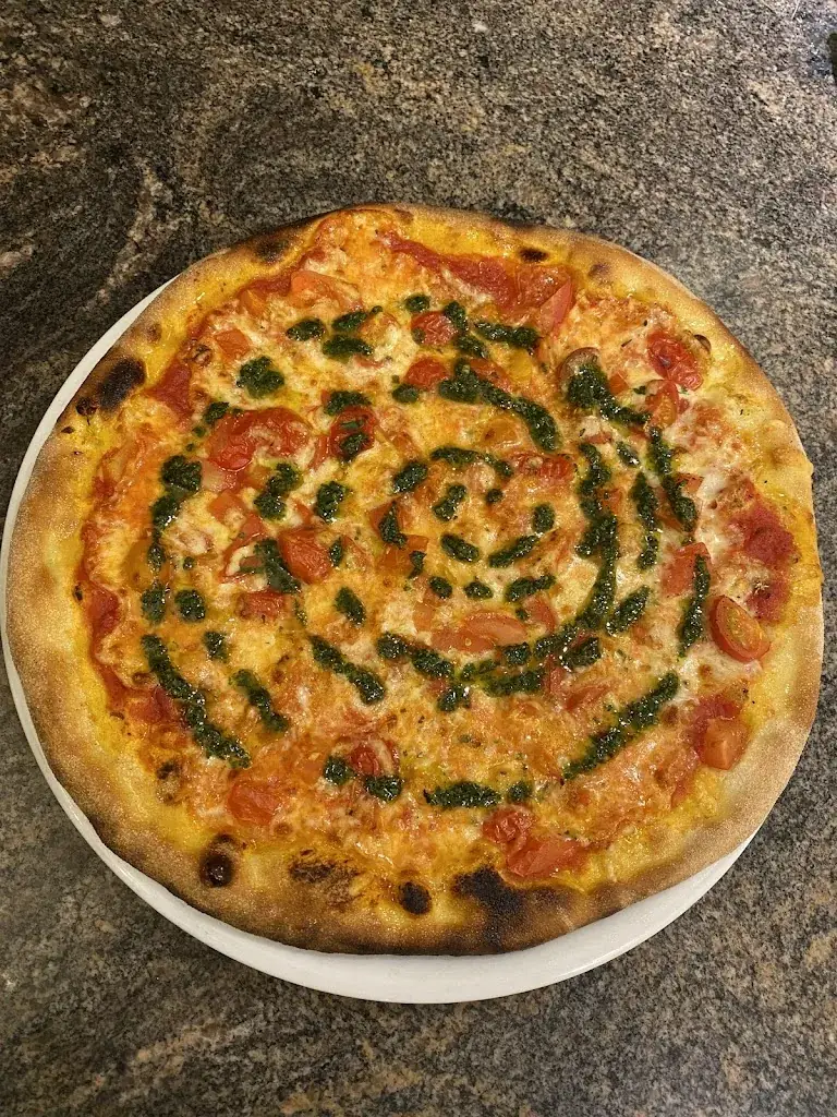 Pizzeria Francesco_Neumarkt am Wallersee_slider_image_2