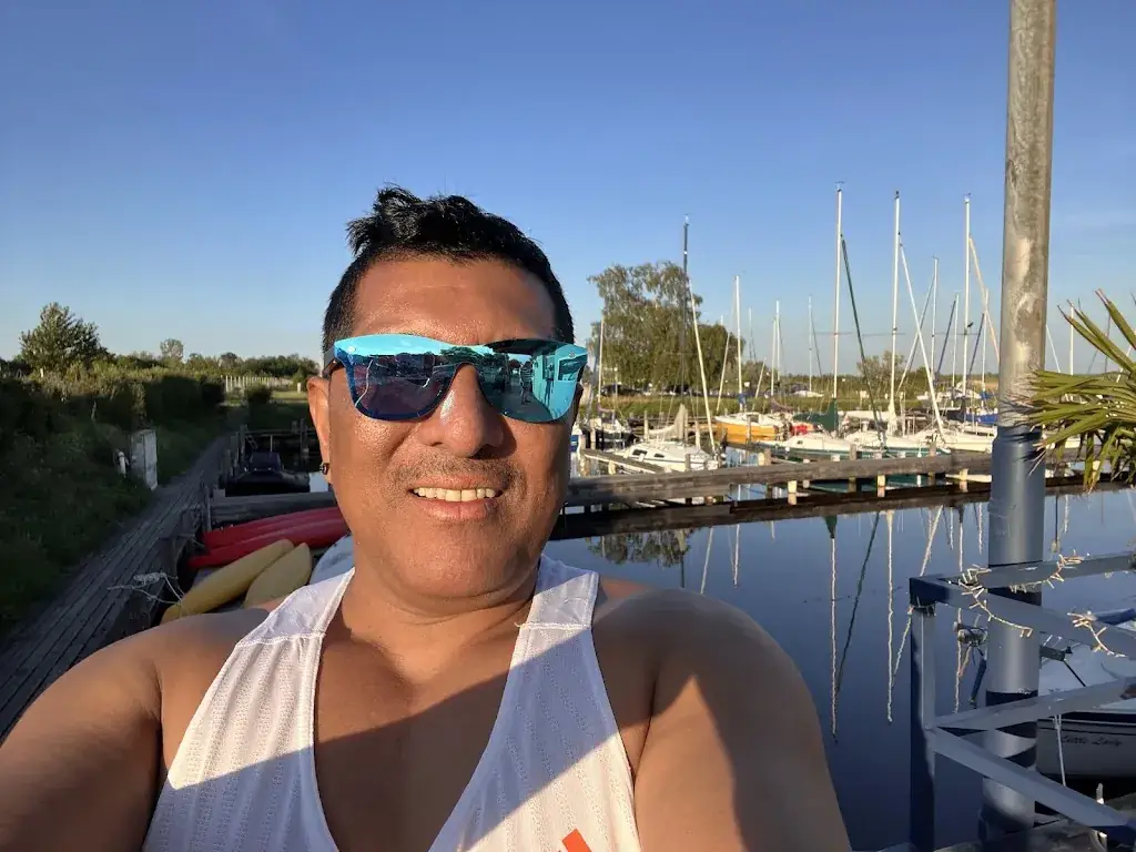 Armando Lobato Landa_Marias Marina Restaurant Yachtclub_Oggau_review