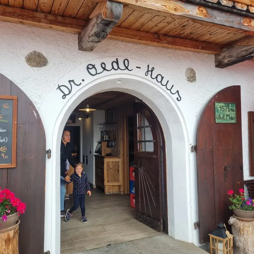 Dr. Oedl Schutzhaus_Pfarrwerfen_slider_image_1