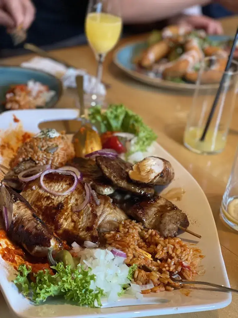 Ja “InsightDiva” Ra_Restaurant Pizzeria Radauer_Oberalm_avis