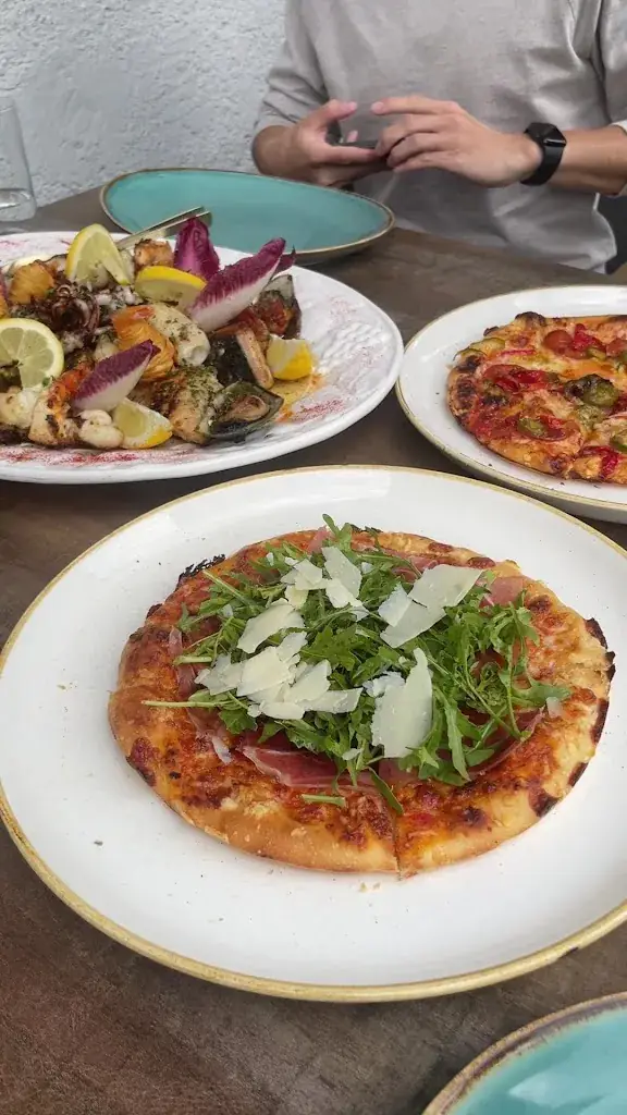 Restaurant Pizzeria Radauer_Oberalm_slider_image_2