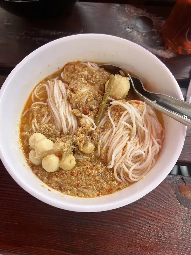 Lalisa Lee Channel Enjoy_Suphanee‘s Thaiküche Hallein_Oberalm_avis