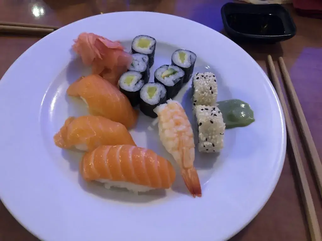 Asia Restaurant Lin Xu_Oberalm_slider_image_3